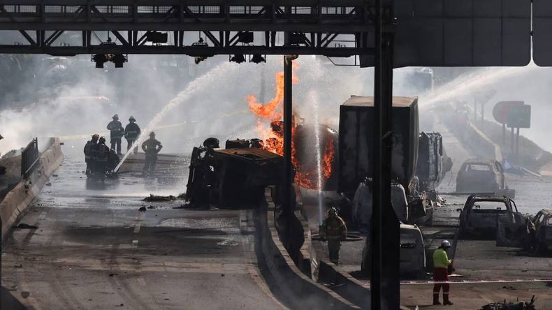 Al menos 17 personas resultaron heridas. | LM Neuquen Al menos 17 personas resultaron heridas.