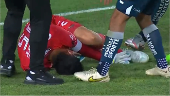 angustia: ustari le atajo un penal a funes mori y se desmayo angustia: ustari le atajo un penal a funes mori y se desmayo