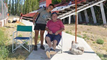 Muñoz siempre estaba dispuesto a dar una mano en el club de sus amores. Muñoz siempre estaba dispuesto a dar una mano en el club de sus amores.