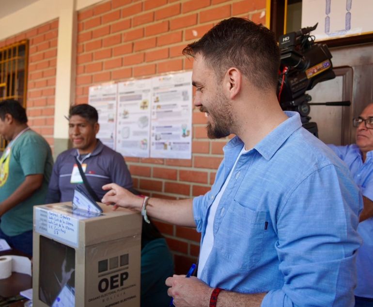 El exministro de Gobierno (Interior) Eduardo del Castillo, candidato del oficialista MAS, apenas cosechó el 3,16 % de votos El exministro de Gobierno (Interior) Eduardo del Castillo, candidato del oficialista MAS, apenas cosechó el 3,16 % de votos