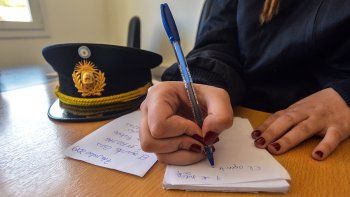 los certificados truchos de la poli salpican a estatales los certificados truchos de la poli salpican a estatales