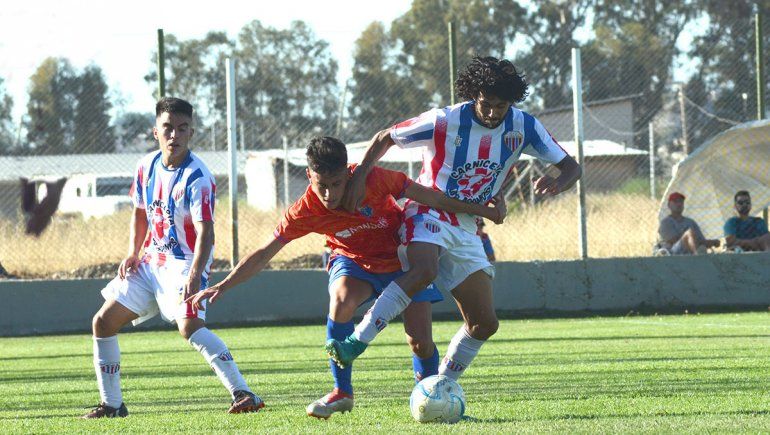 Patagonia bajó a Atlético y Maro es el único con puntaje ideal