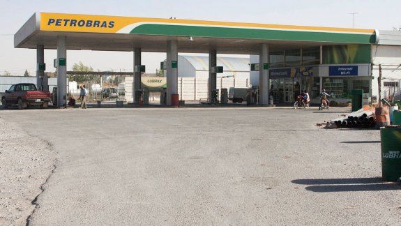 La estación de servicio Petrobras ubicada en Ruta 7, en Centenario, será la primera de Neuquén en tener cajero.