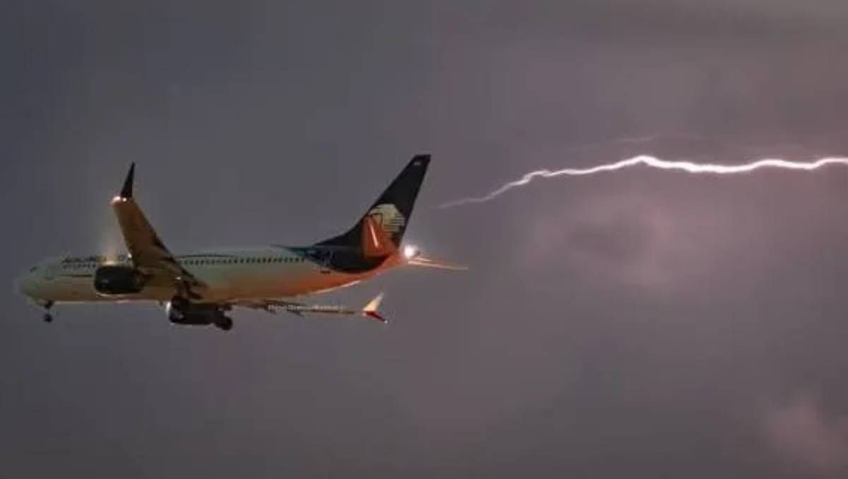 El relato desde el vuelo de JetSmart: Había pasajeros descompuestos, chicos llorando y un nene que rezaba.