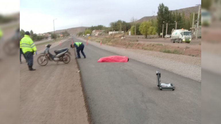 Derrapó con su moto y murió en el tramo de la ruta no habilitada en Añelo
