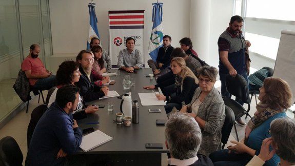 Mediación a fuego lento: expectativas por el reinicio de la reunión entre Gobierno y ATEN seguirá mañana a las 11 