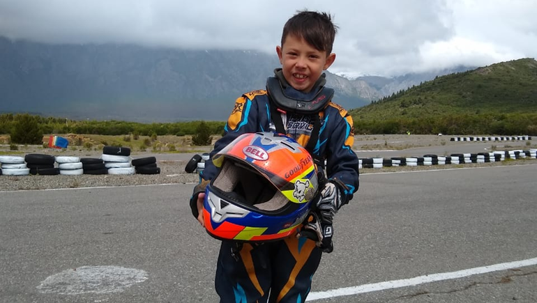 Ciro Fagan, el niño prodigio que a los 8 hace escuela en el karting zonal