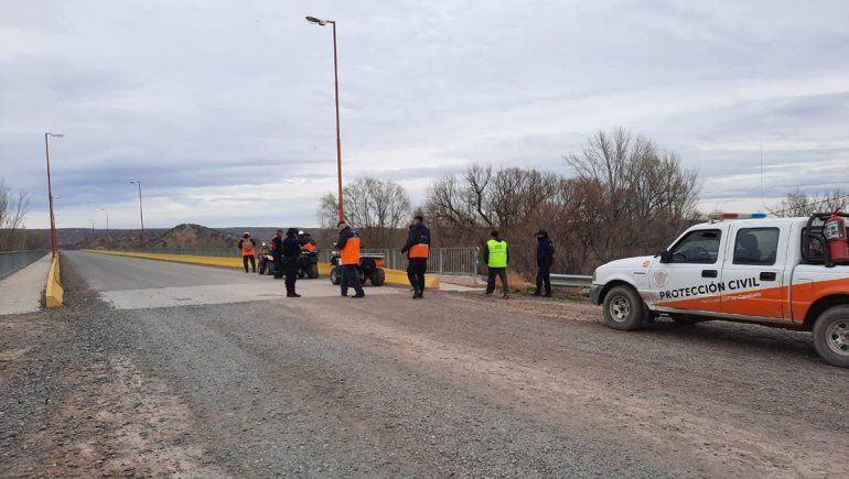Hallaron un cuerpo en la Isla Jordán: investigan si se trata de Gustavo Huenumilla