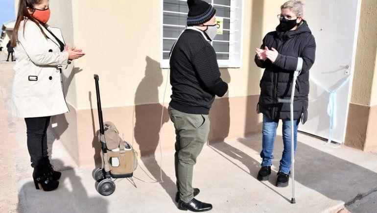 Entregaron 48 viviendas a sus dueños en Rincón de los Sauces