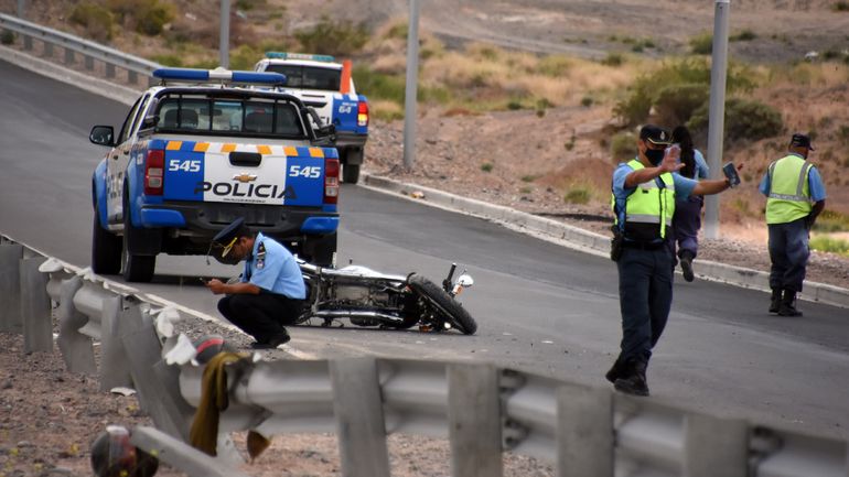 Murió el policía que se accidentó en moto sobre la Ruta 7