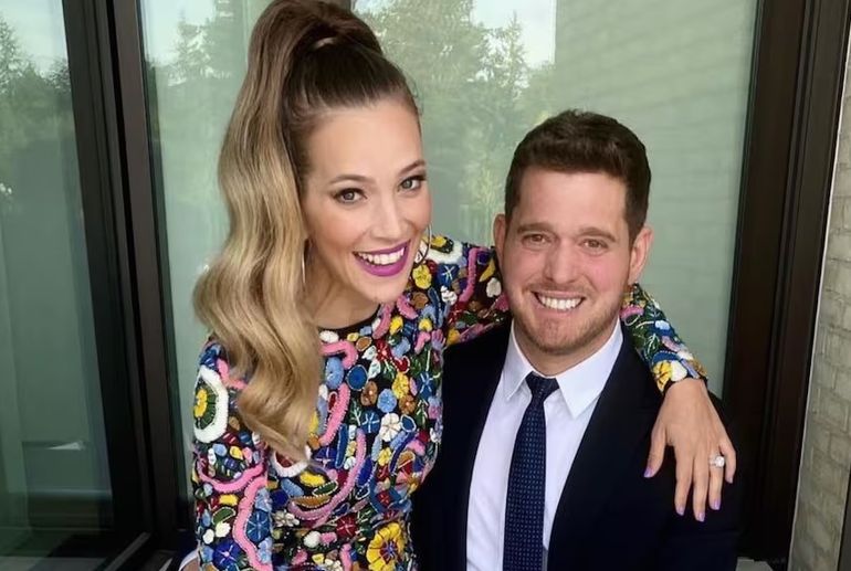 Michael Bublé reveló que es Luisana quien lleva las riendas de la casa. Michael Bublé reveló que es Luisana quien lleva las riendas de la casa.