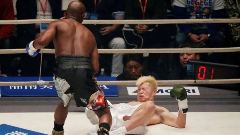 Mayweather, fin de año y paliza