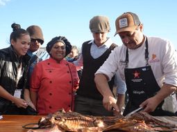 Rincón de los Sauces celebró el 3° Encuentro de Mujeres Asadoras de Chivo Rincón de los Sauces celebró el 3° Encuentro de Mujeres Asadoras de Chivo