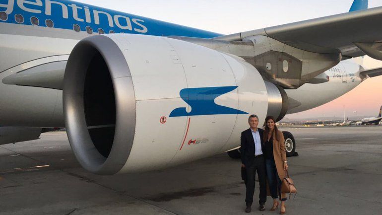 Macri vuelve de España en un vuelo de Aerolíneas Argentinas