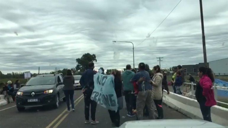 Piquetes en el sur mendocino complican el tránsito para el turismo neuquino
