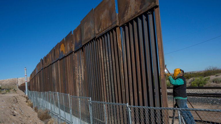 Trump exige u$s 8600 millones para el muro