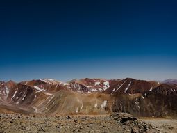 Vicuña proyecta una inversión de u$s18.000 millones y prevé ser una de las cinco minas de cobre más grandes del mundo.