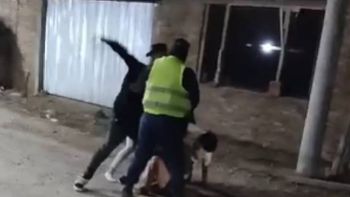 El linchamiento a la mujer que atropelló y mató a Elizabeth Fernández.