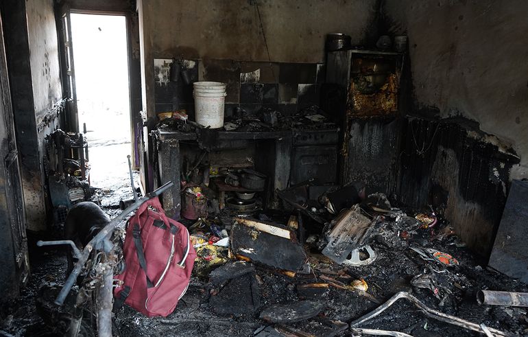 La familia quedó con lo puesto. La familia quedó con lo puesto.