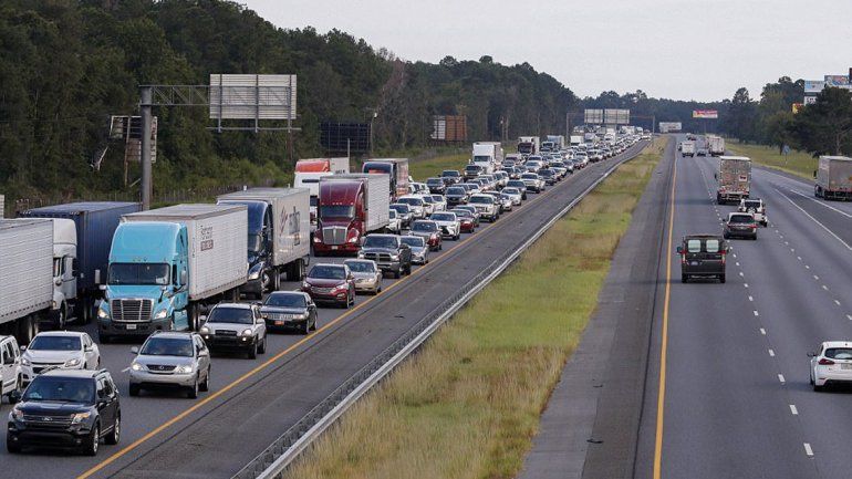 Ordenaron evacuar Miami ante la llegada del huracán Irma
