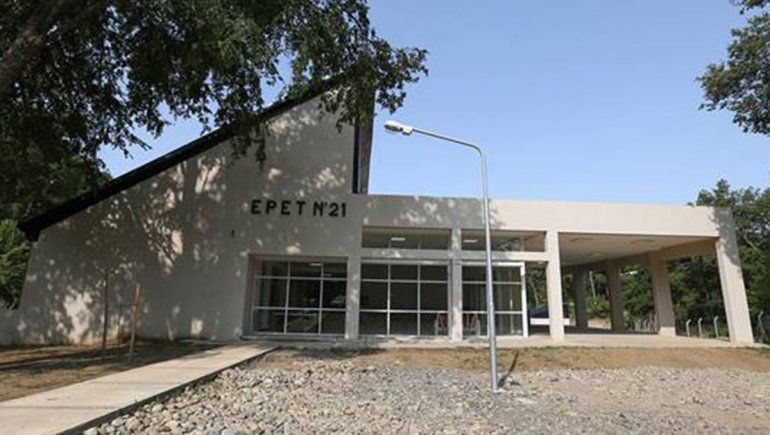 Llega el equipamiento para la EPET 21 de San Martín