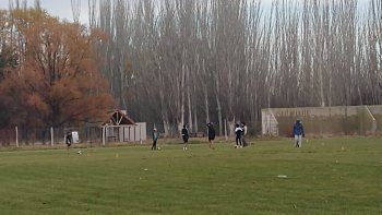 se juntaron a entrenar en una cancha y los denunciaron se juntaron a entrenar en una cancha y los denunciaron