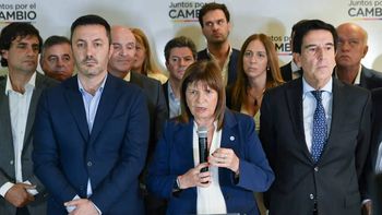 Patricia Bullrich apela a la imagen de su equipo y a transmitir un mensaje de unidad dentro de su coalición. Patricia Bullrich apela a la imagen de su equipo y a transmitir un mensaje de unidad dentro de su coalición.