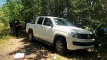 La camioneta fue identificada en una chacra del Barrio Labraña. La camioneta fue identificada en una chacra del Barrio Labraña.