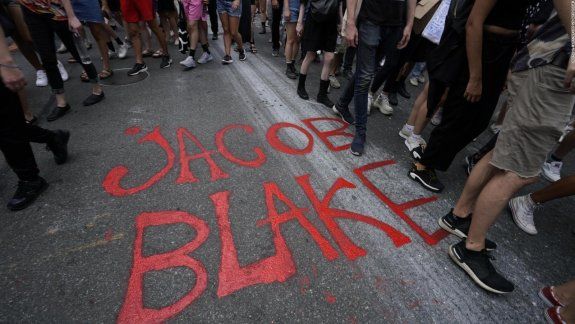 El afroamericano baleado por la Policía está paralítico