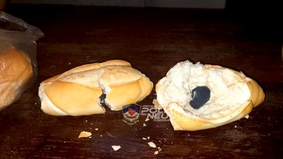 Intentó pasarle marihuana dentro de un pan a su hijo preso