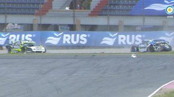 de milagro no fue tragedia: impactante triple choque en el tc pista de milagro no fue tragedia: impactante triple choque en el tc pista