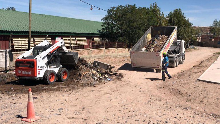 Seis toneladas de basura sacaron en el barrio Cuenca XV