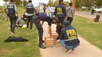 secuestraron mas de 40 kilos de marihuana en puente 83 secuestraron mas de 40 kilos de marihuana en puente 83