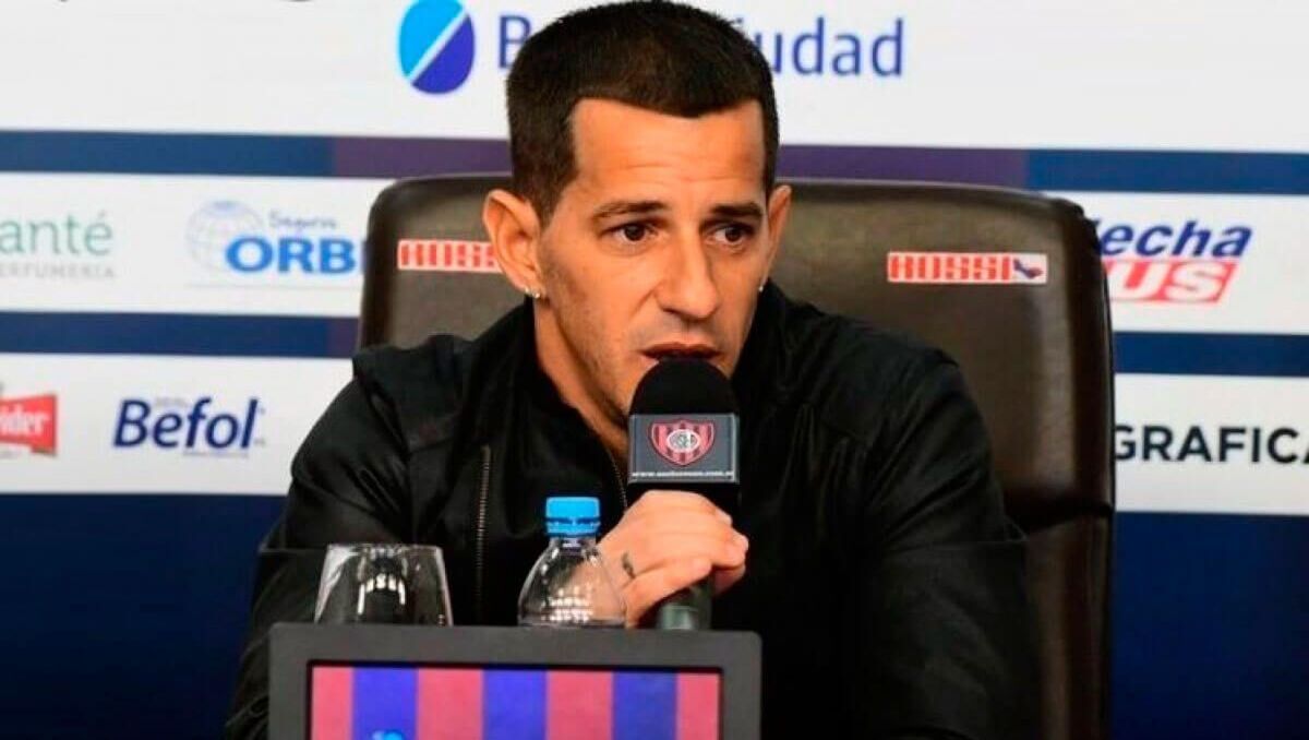 Al Pipi Romagnoli no le tembló el pulso para borrar del equipo al capitán ante un partido decisivo para el semestre de San Lorenzo.
