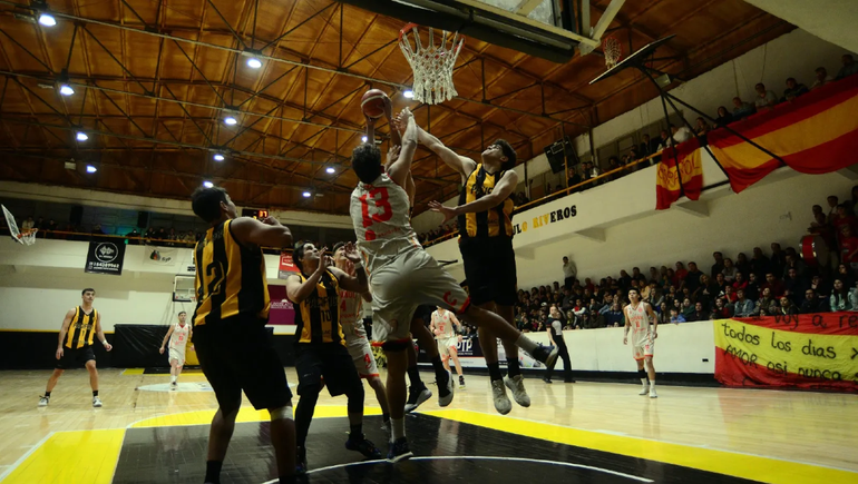 Español cumplió con su fórmula y quiere cerrar la llave en El Templo