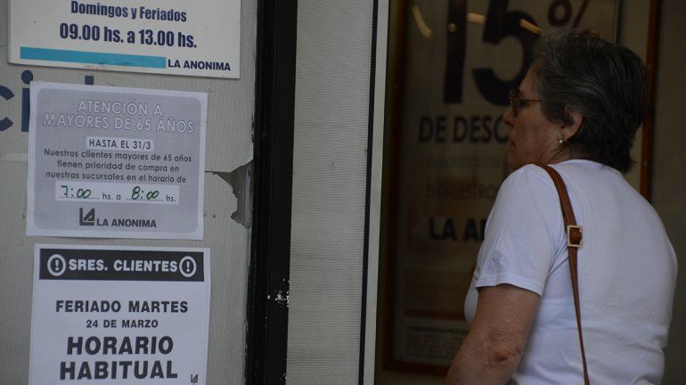Los súper ponen horarios especiales sólo para mayores de 60 años