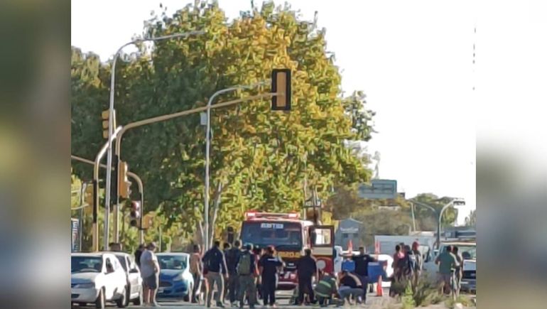 Un ciclista fue atropellado en la Ruta 22