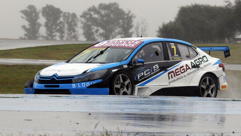 Rodrigo Aramendia ganó de forma espectacular la carrera del TC2000 en Córdoba
