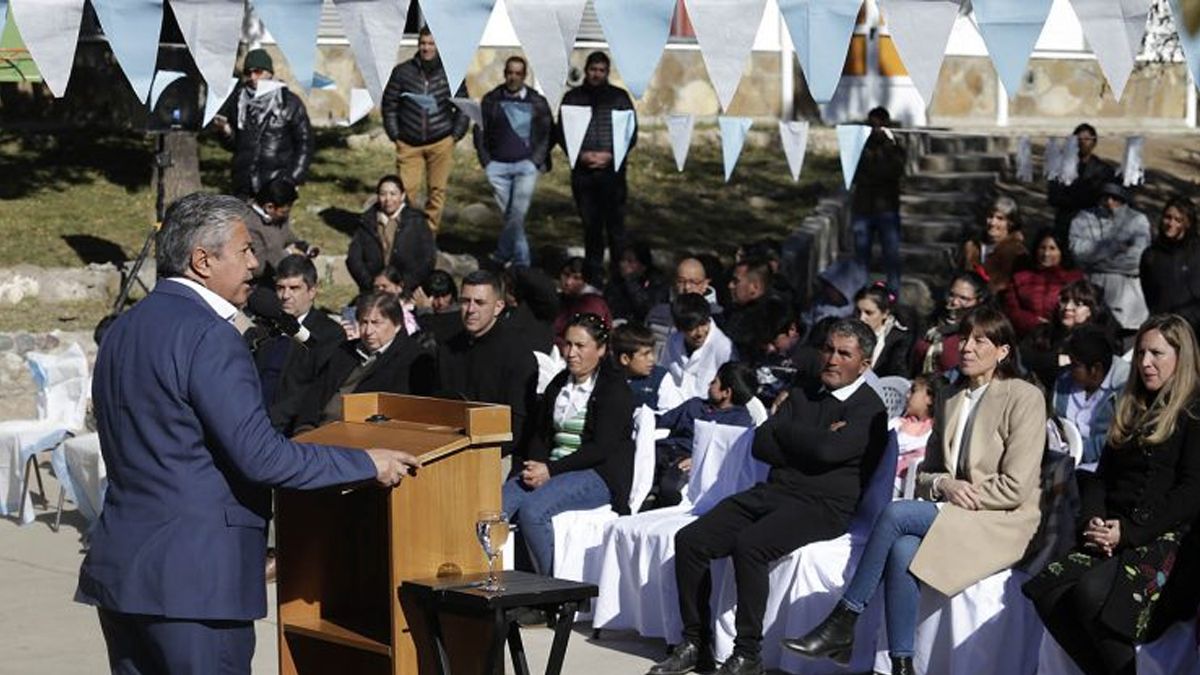 Rolando Figueroa prometió mayor presencia del Estado en Coyuco-Cochico thumbnail