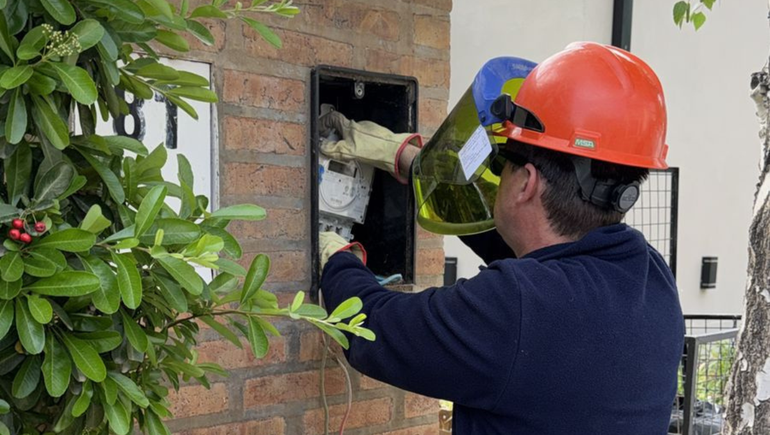 La Cooperativa Calf instaló medidores de alta tecnología en Santa Genoveva.