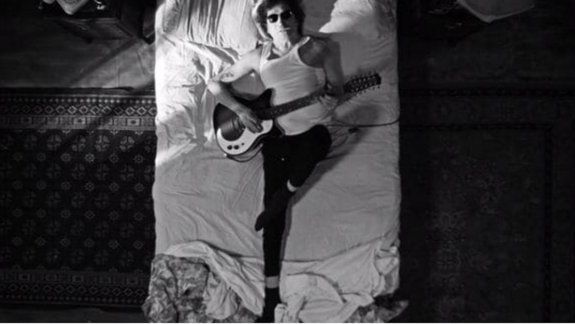 Charly García lanzó el video deLluvia
