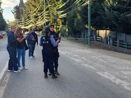 Durante el ataque, uno de los disparos atravesó el abdomen del adolescente de 13 años. Actualmente está fuera de peligro.&nbsp;