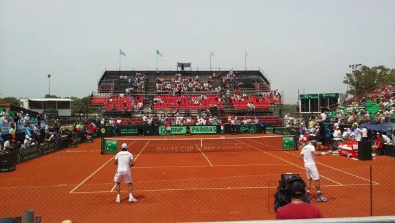 Italia emparejó el dobles: Argentina está al borde de la eliminación