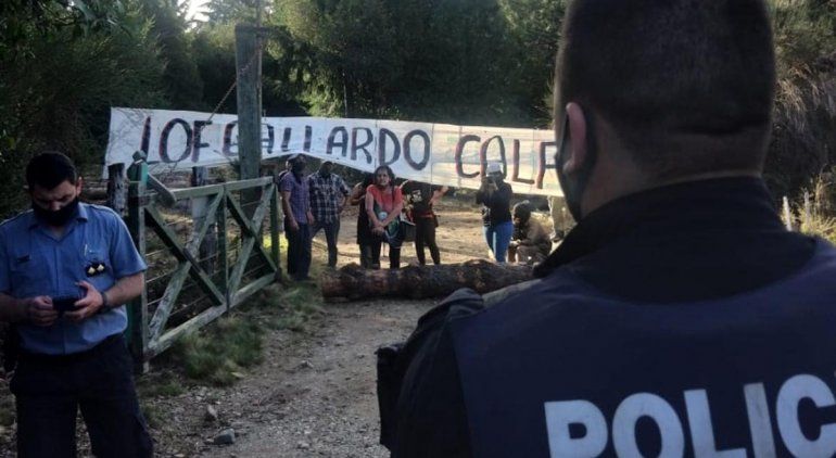 Mapuches ocuparon un campo privado en el paraje El Foyel