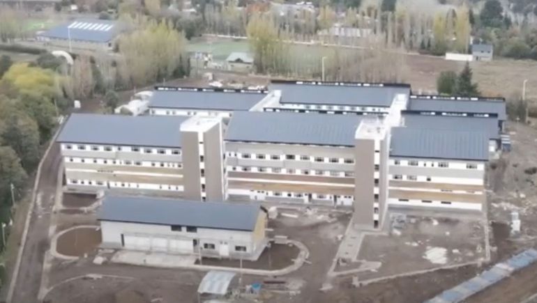 Comenzó el traslado del hospital Ramón Carrilo a las instalaciones del nuevo hospital