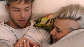 Renació el amor entre La Tora y Nacho en la casa de Gran Hermano. Renació el amor entre La Tora y Nacho en la casa de Gran Hermano.