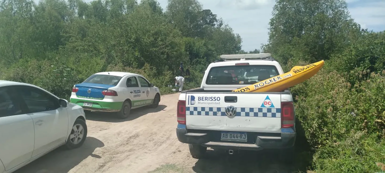 Encontraron el cadáver de una mujer flotando en un desagüe del Río de La Plata