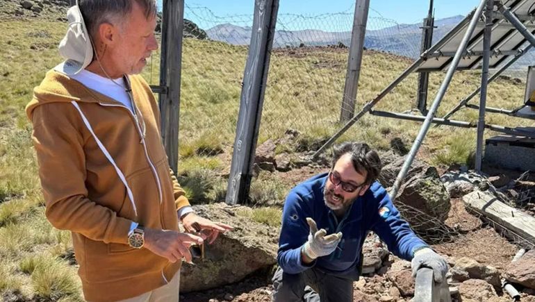 Neuquén, junto a organismos de Francia y Suiza, investigará las cenizas del Volcán Copahue