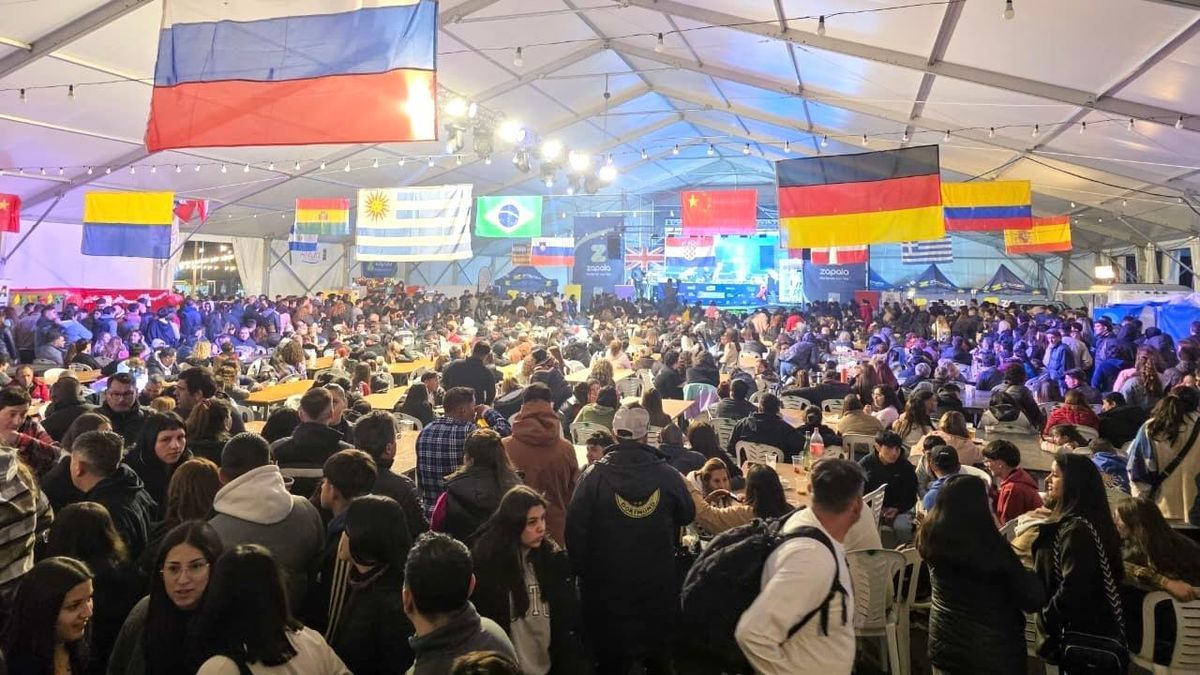 Zapala: récord de convocatoria en la Fiesta Nacional del Inmigrante y las Colectividades