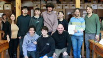 Estudiantes y docentes de la EPET 12 de San Martín de los Andes, desarrolladores de la aplicación.